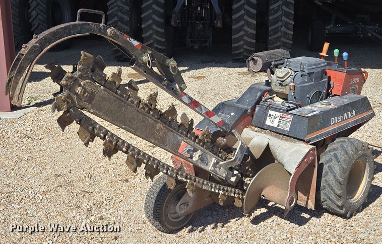 image for item EQ6853 2004 Ditch Witch  1820HE trencher