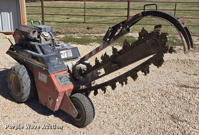 image for item EQ6853 2004 Ditch Witch  1820HE trencher