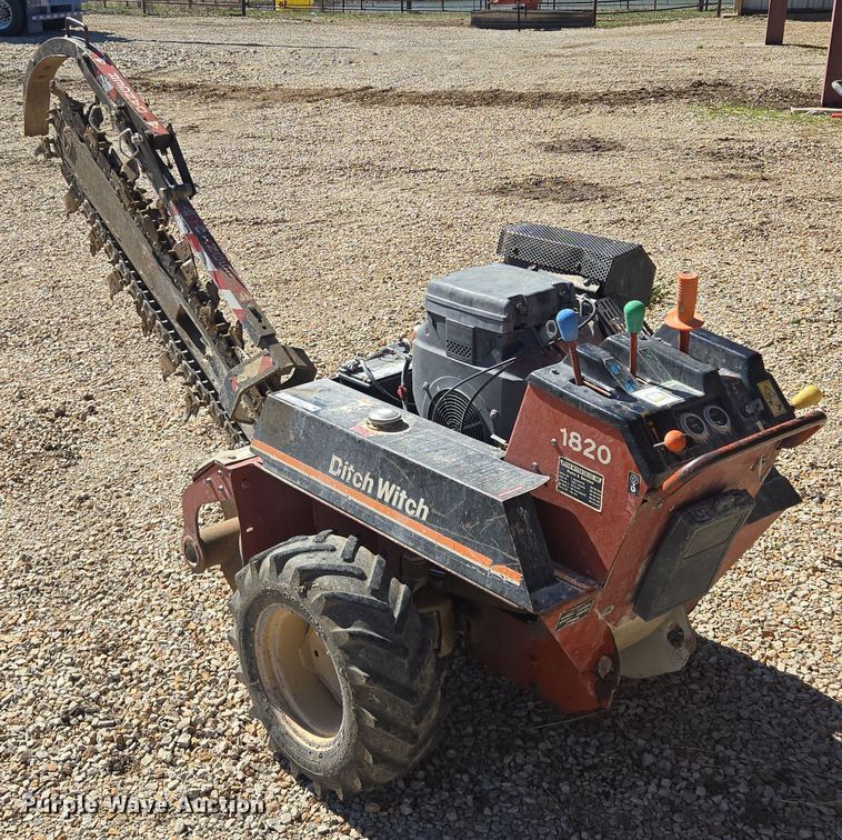 image for item EQ6853 2004 Ditch Witch  1820HE trencher