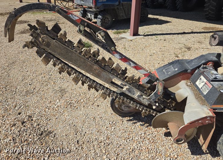 image for item EQ6853 2004 Ditch Witch  1820HE trencher