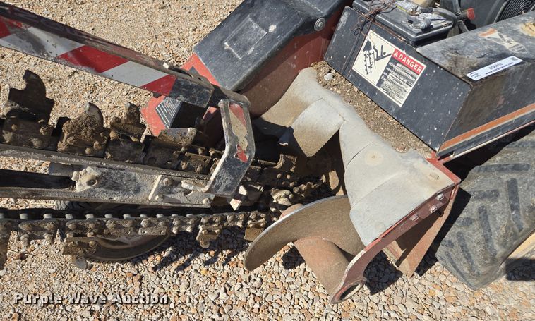 image for item EQ6853 2004 Ditch Witch  1820HE trencher