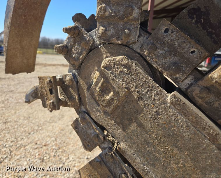 image for item EQ6853 2004 Ditch Witch  1820HE trencher