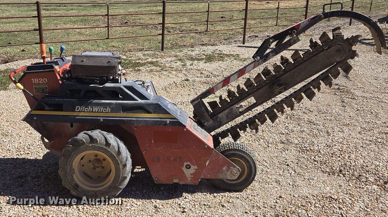 image for item EQ6853 2004 Ditch Witch  1820HE trencher