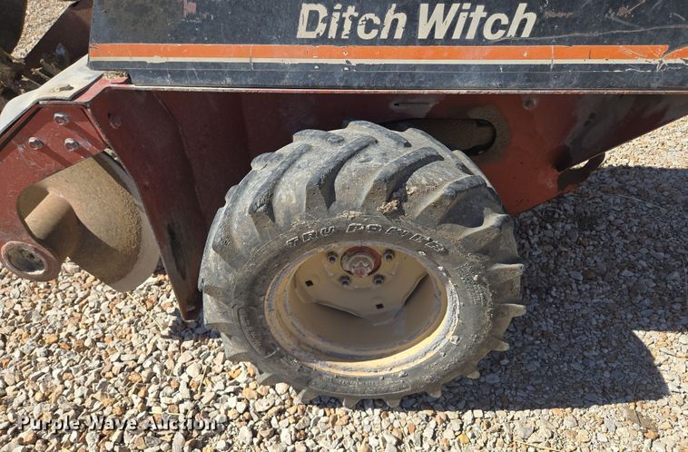 image for item EQ6853 2004 Ditch Witch  1820HE trencher