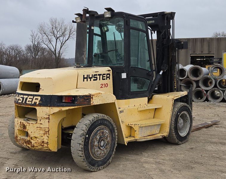 image for item EQ6877 2006 Hyster H210HD forklift