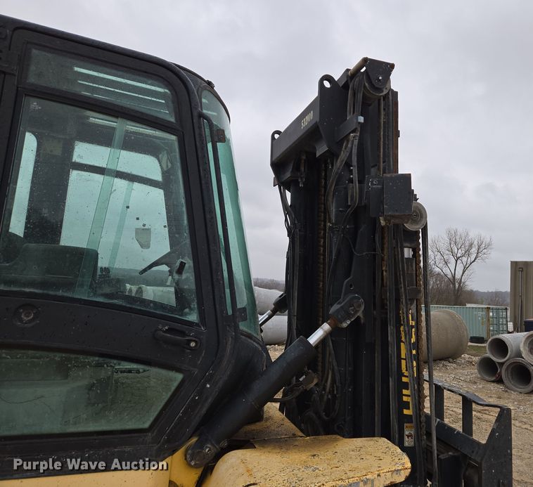 image for item EQ6877 2006 Hyster H210HD forklift