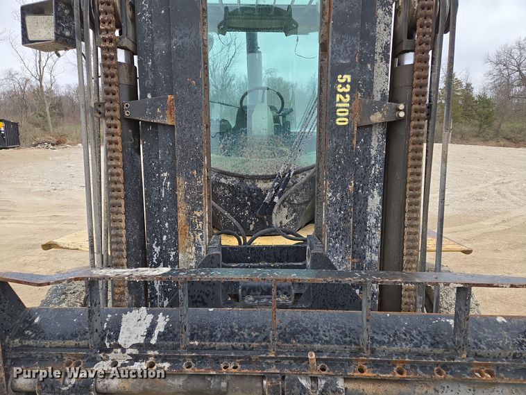 image for item EQ6877 2006 Hyster H210HD forklift