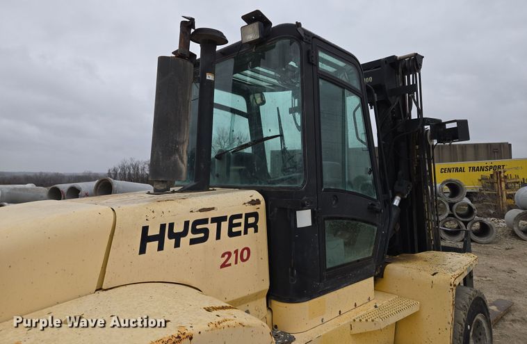image for item EQ6877 2006 Hyster H210HD forklift
