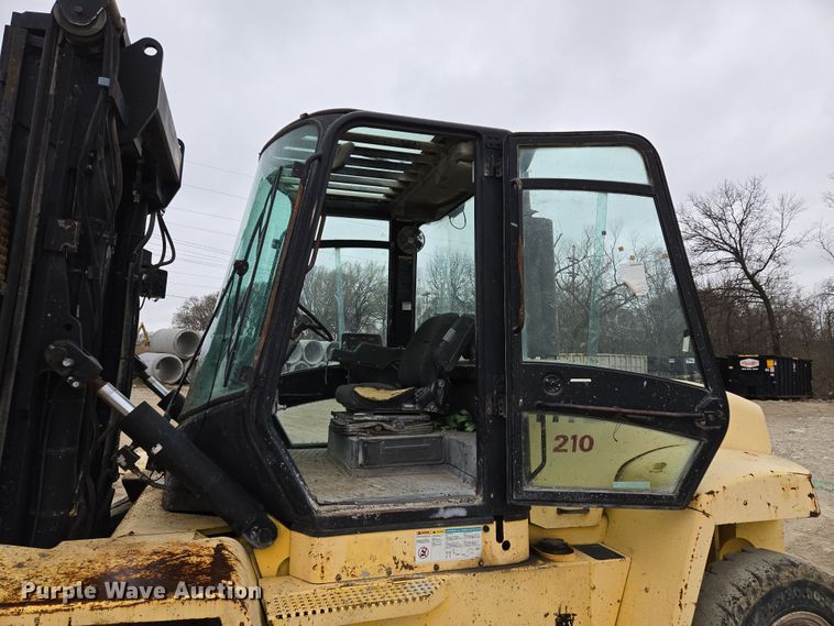 image for item EQ6877 2006 Hyster H210HD forklift