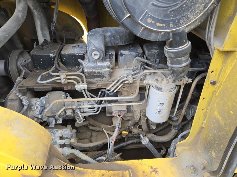 image for item EQ6877 2006 Hyster H210HD forklift