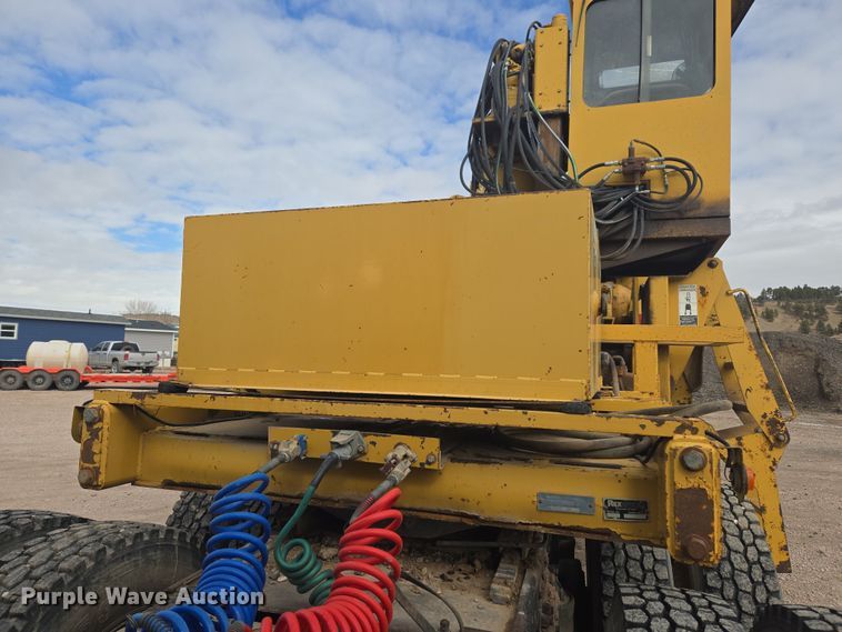 image for item ER5185 1997 Rexworks Maxigrind 460G crusher