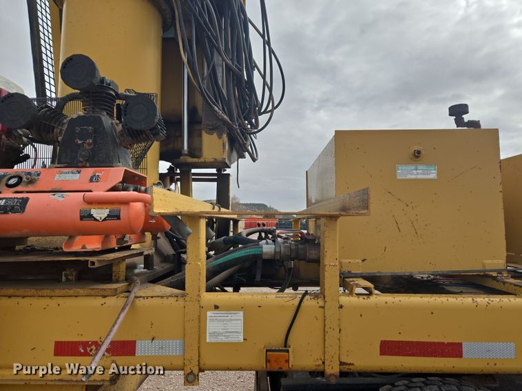 image for item ER5185 1997 Rexworks Maxigrind 460G crusher