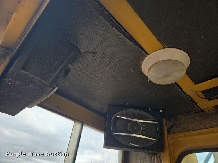 image for item ER5185 1997 Rexworks Maxigrind 460G crusher