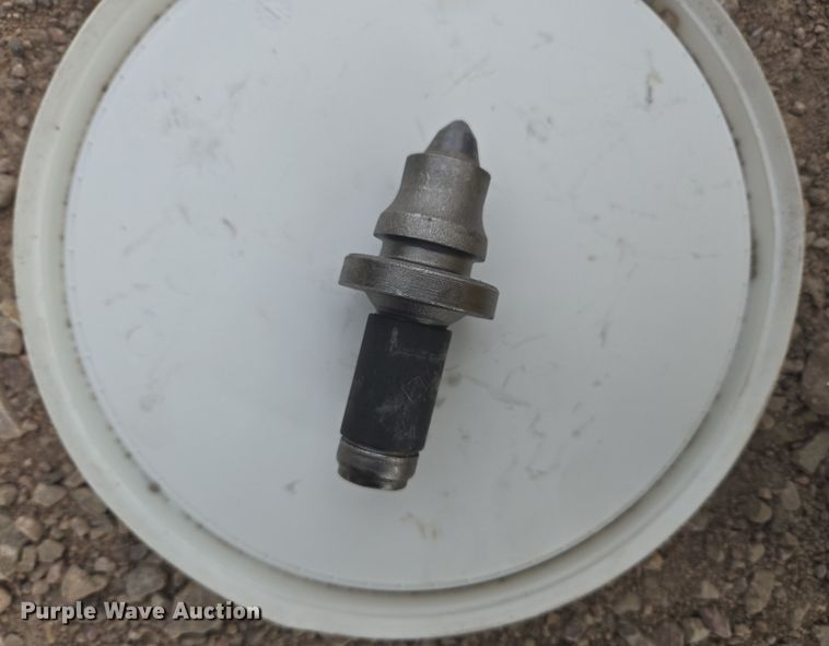 image for item ER5185 1997 Rexworks Maxigrind 460G crusher