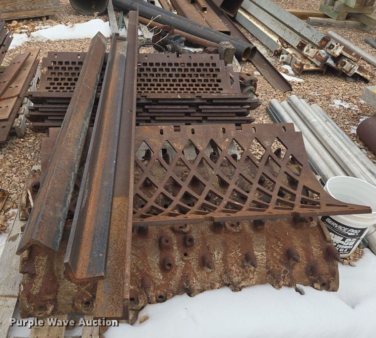 image for item ER5185 1997 Rexworks Maxigrind 460G crusher