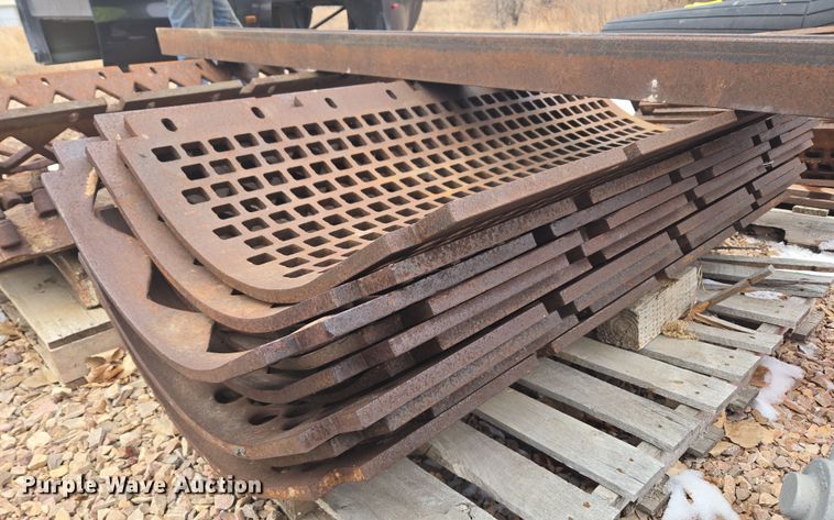 image for item ER5185 1997 Rexworks Maxigrind 460G crusher