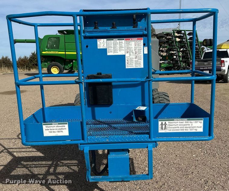 image for item ER8920 1999 Genie Z45/22 boom lift