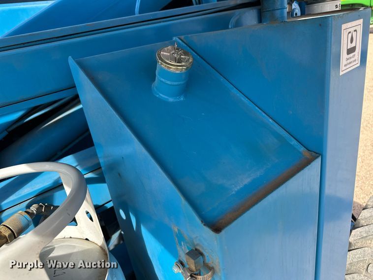 image for item ER8920 1999 Genie Z45/22 boom lift