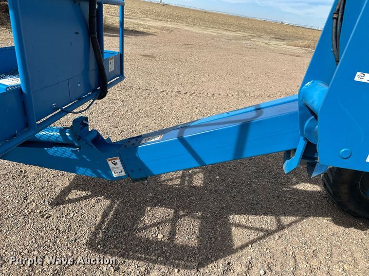 image for item ER8920 1999 Genie Z45/22 boom lift