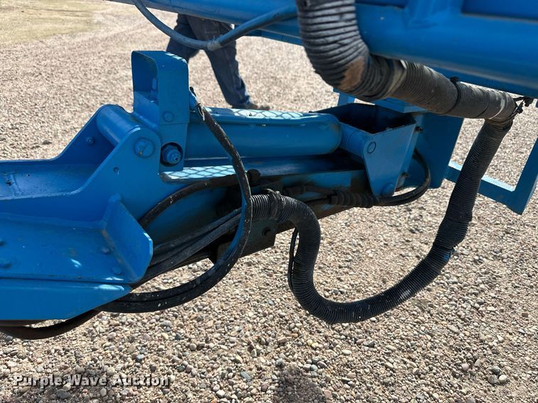 image for item ER8920 1999 Genie Z45/22 boom lift