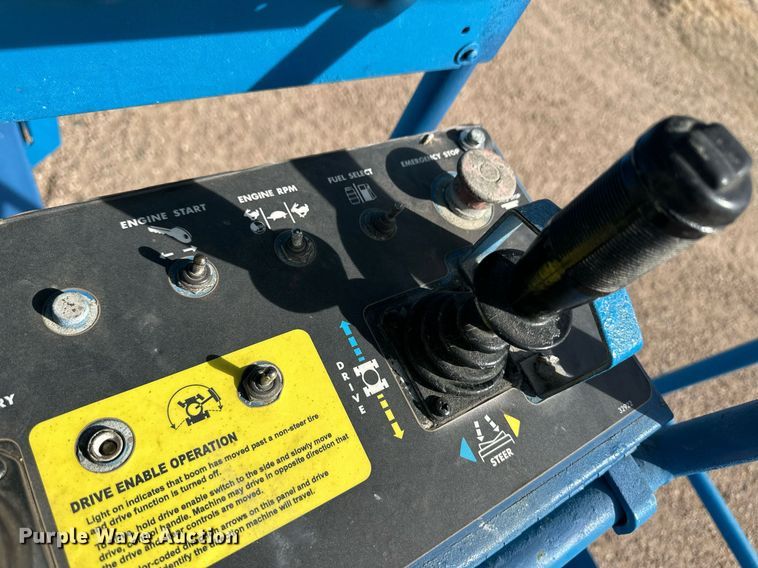 image for item ER8920 1999 Genie Z45/22 boom lift