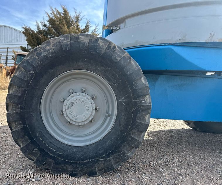 image for item ER8920 1999 Genie Z45/22 boom lift