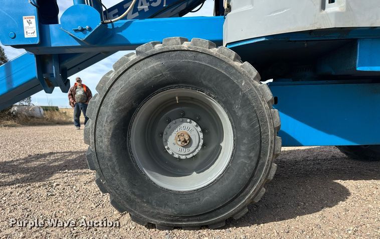 image for item ER8920 1999 Genie Z45/22 boom lift