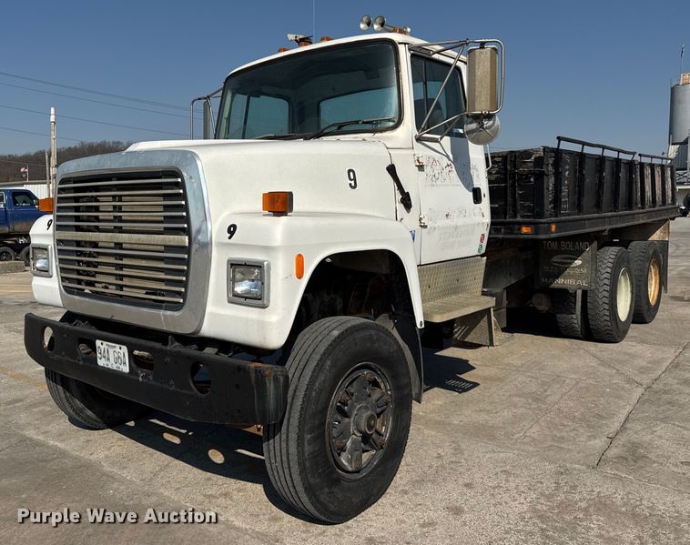 DRMVB0000164744M0 FORD LT8000 Photo 1
