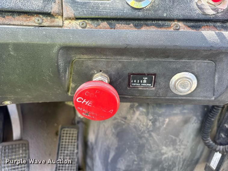 image for item LD9376 1997 Ford LT8000 dump flatbed truck