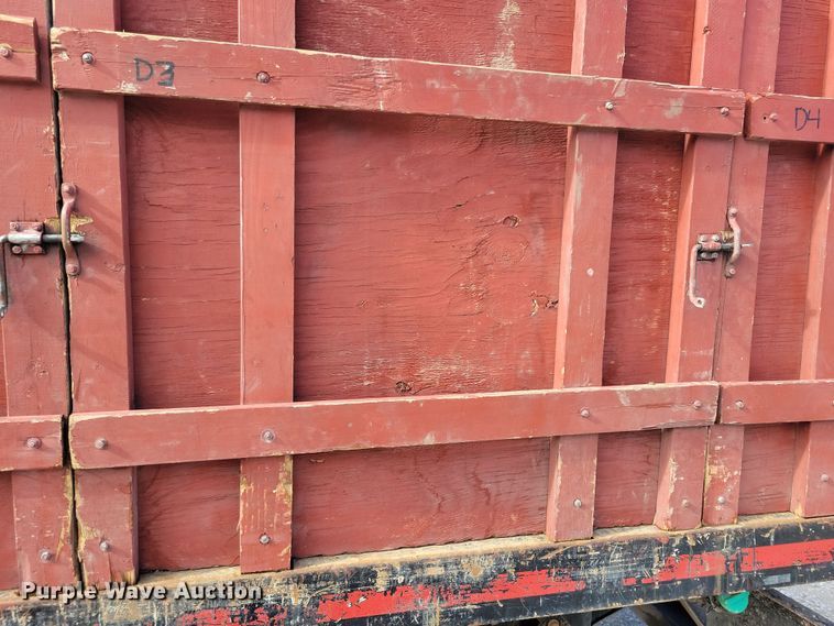 image for item NB9801 2016 Dodge Ram 5500 dump flatbed truck