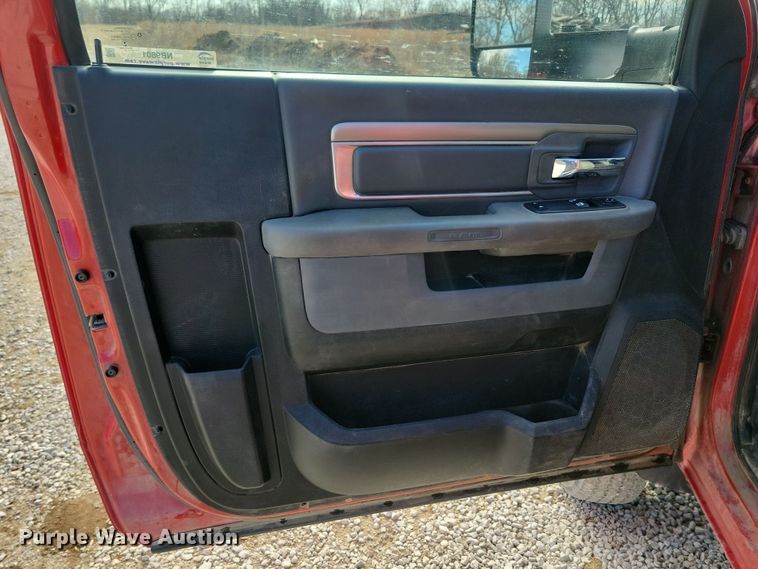 image for item NB9801 2016 Dodge Ram 5500 dump flatbed truck