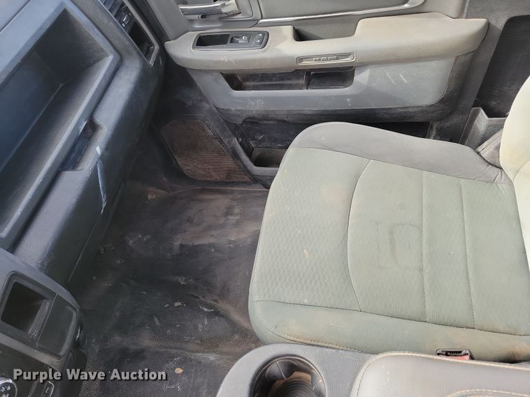 image for item NB9801 2016 Dodge Ram 5500 dump flatbed truck