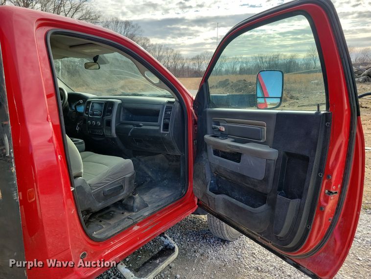 image for item NB9801 2016 Dodge Ram 5500 dump flatbed truck