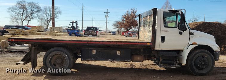 image for item NB9889 2014 International  Dura Star 4300 dump flatbed truck