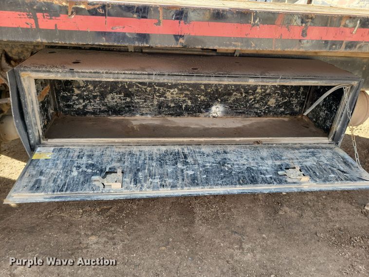 image for item NB9889 2014 International  Dura Star 4300 dump flatbed truck