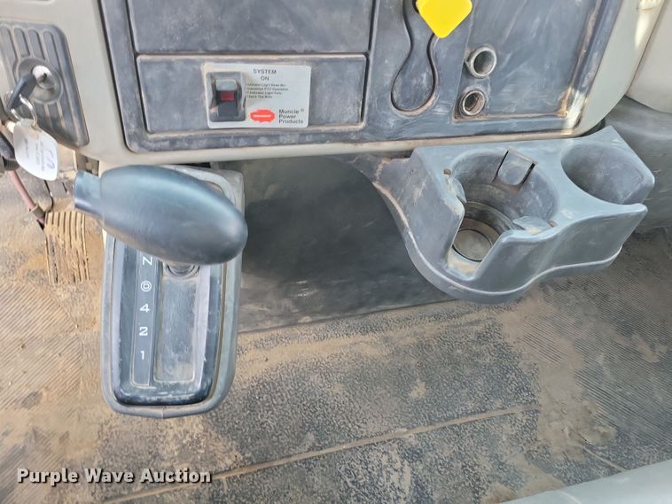 image for item NB9889 2014 International  Dura Star 4300 dump flatbed truck