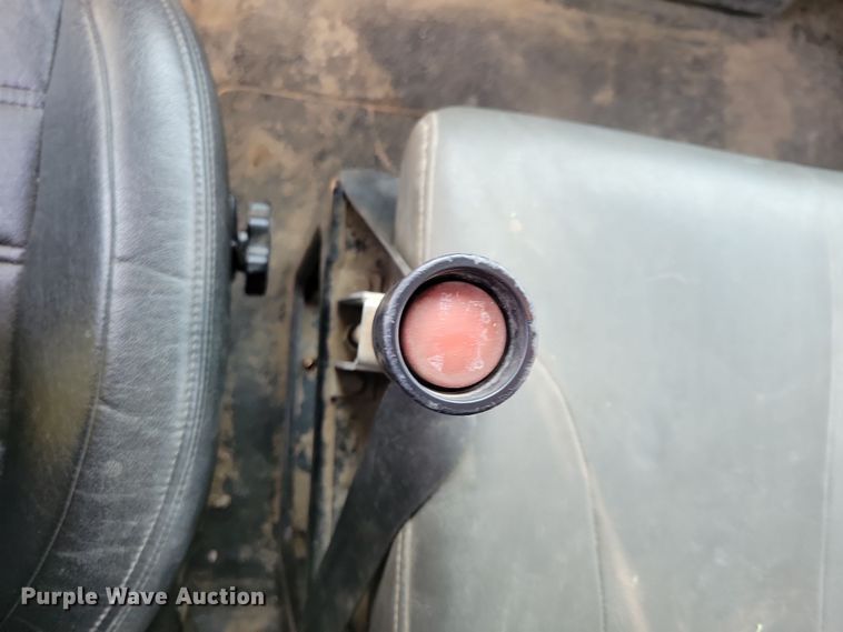 image for item NB9889 2014 International  Dura Star 4300 dump flatbed truck