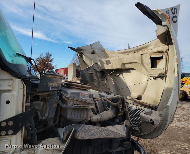 image for item NB9889 2014 International  Dura Star 4300 dump flatbed truck