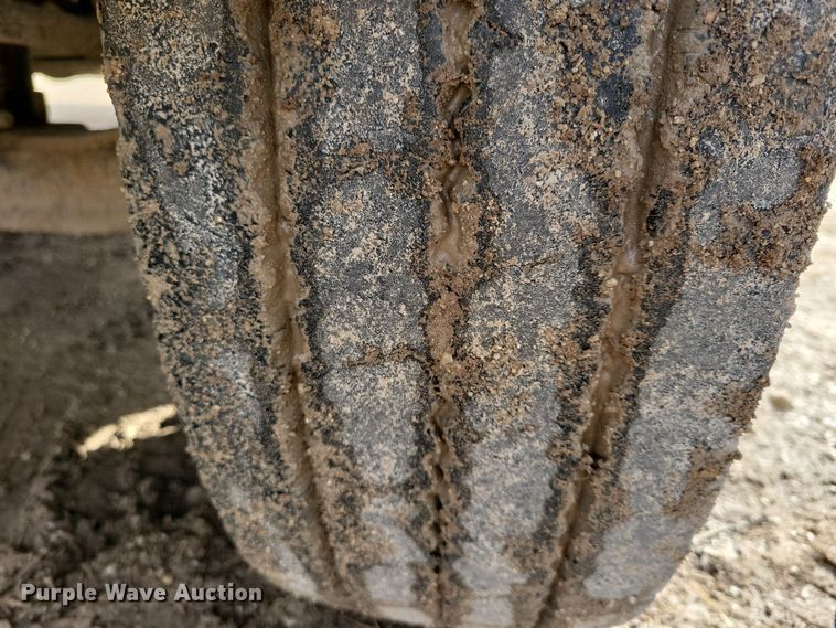 image for item NB9889 2014 International  Dura Star 4300 dump flatbed truck