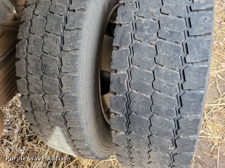 image for item NB9890 2015 Dodge Ram 5500 Crew Cab dump flatbed truck