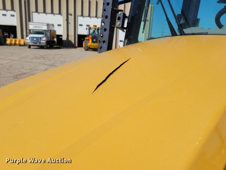 image for item NB9893 2015 Caterpillar 420F2 backhoe