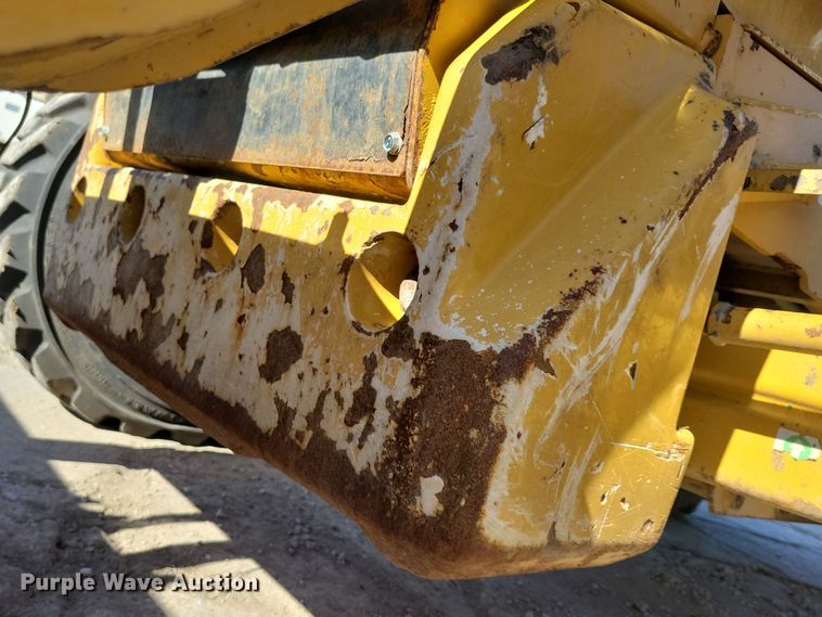 image for item NB9893 2015 Caterpillar 420F2 backhoe