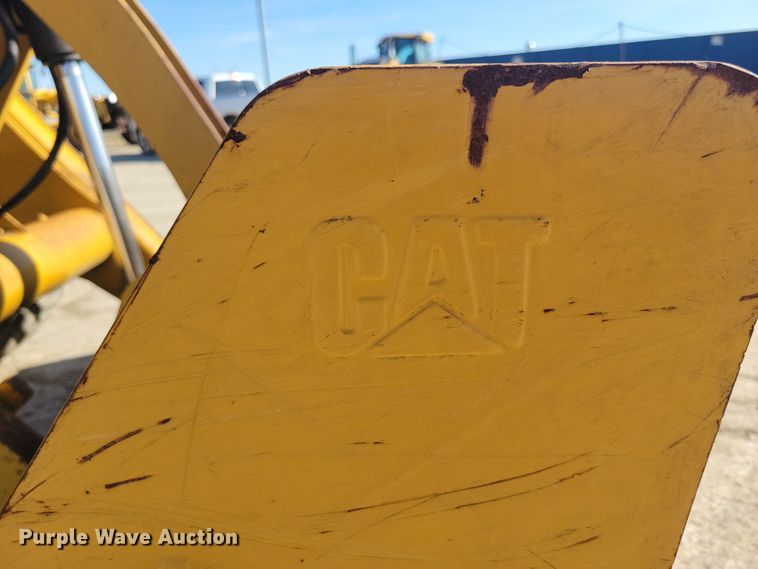 image for item NB9893 2015 Caterpillar 420F2 backhoe