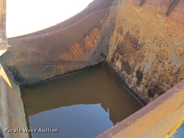 image for item NB9893 2015 Caterpillar 420F2 backhoe