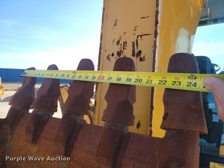 image for item NB9893 2015 Caterpillar 420F2 backhoe