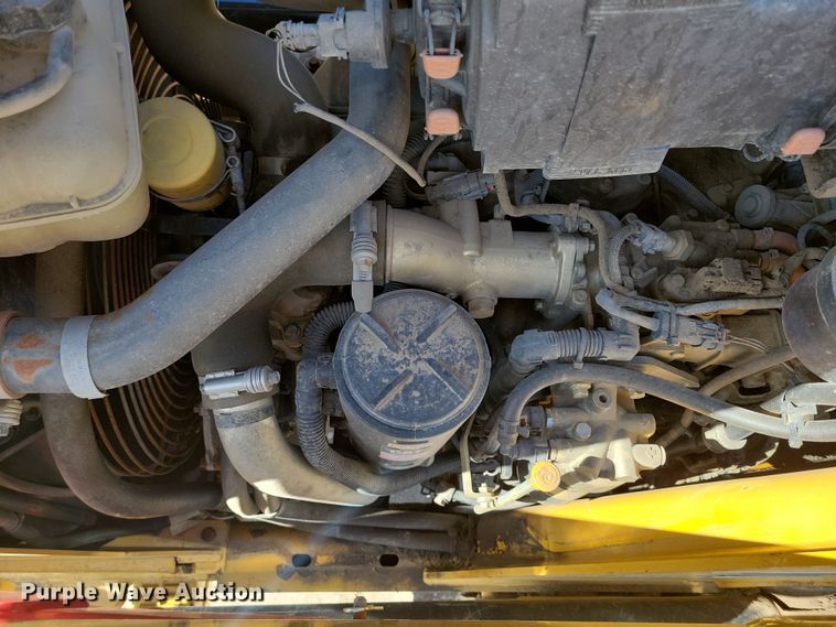 image for item NB9893 2015 Caterpillar 420F2 backhoe