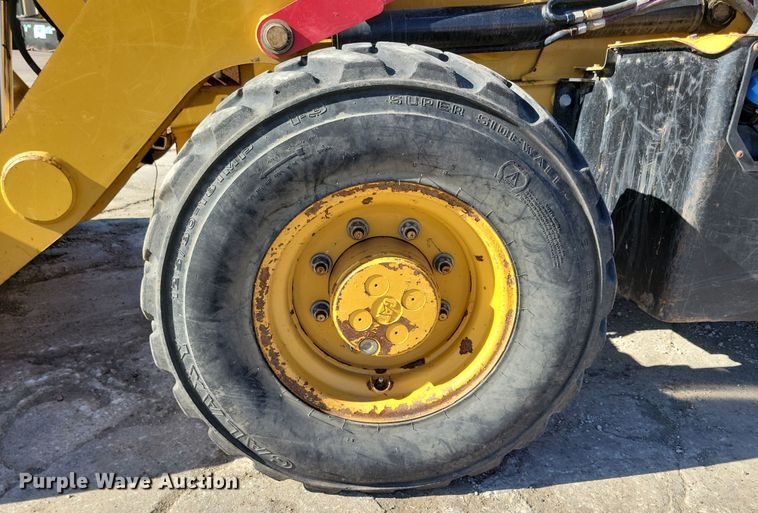 image for item NB9893 2015 Caterpillar 420F2 backhoe