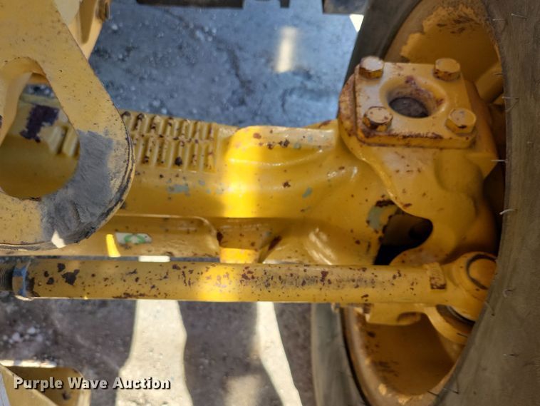 image for item NB9893 2015 Caterpillar 420F2 backhoe