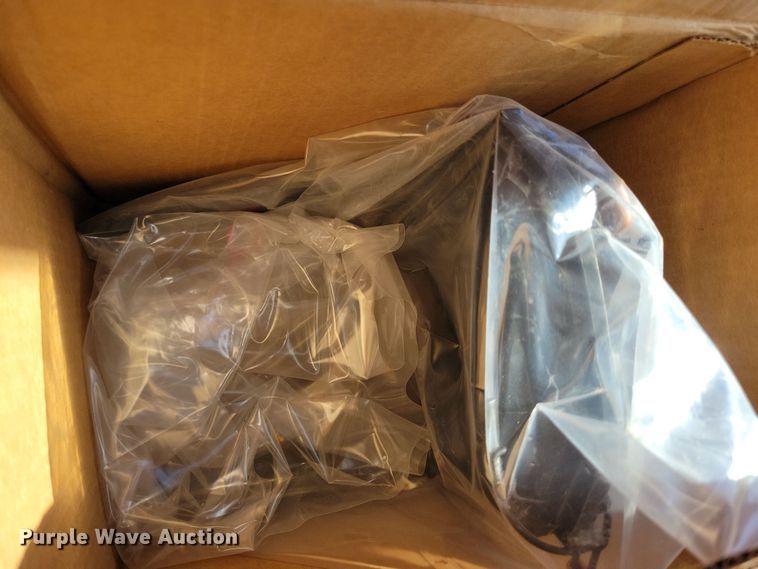 image for item NB9893 2015 Caterpillar 420F2 backhoe