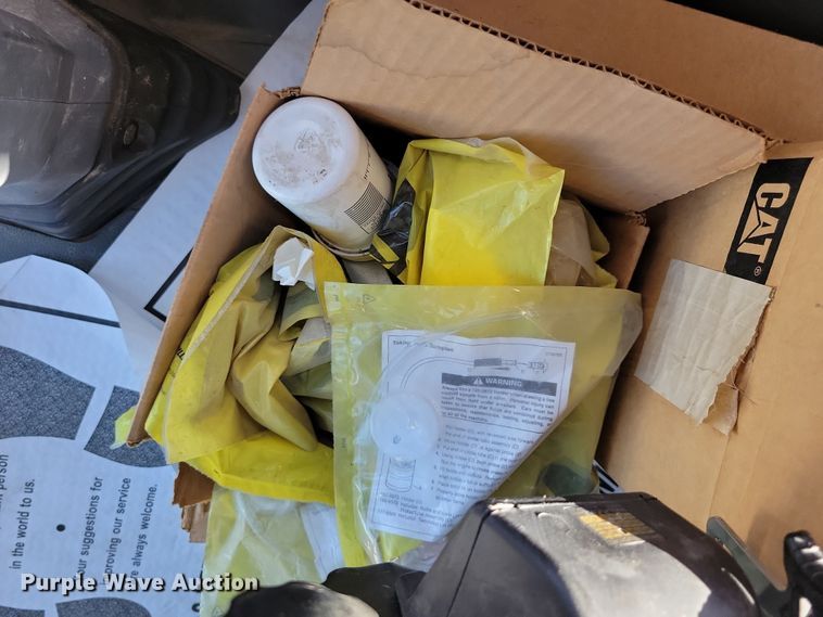 image for item NB9893 2015 Caterpillar 420F2 backhoe